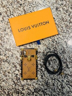 Louis Vuitton Iphone X/XS Trunk Case with Strap